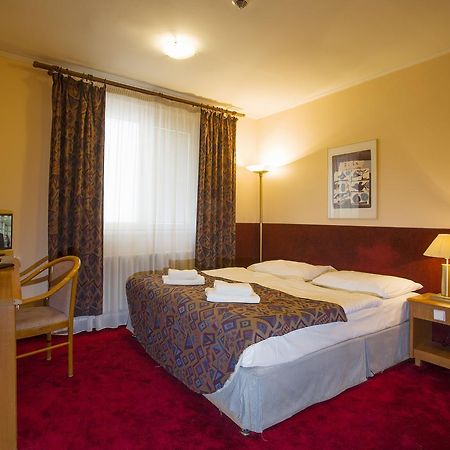 A Plus Hotel & Hostel Prague Ngoại thất bức ảnh