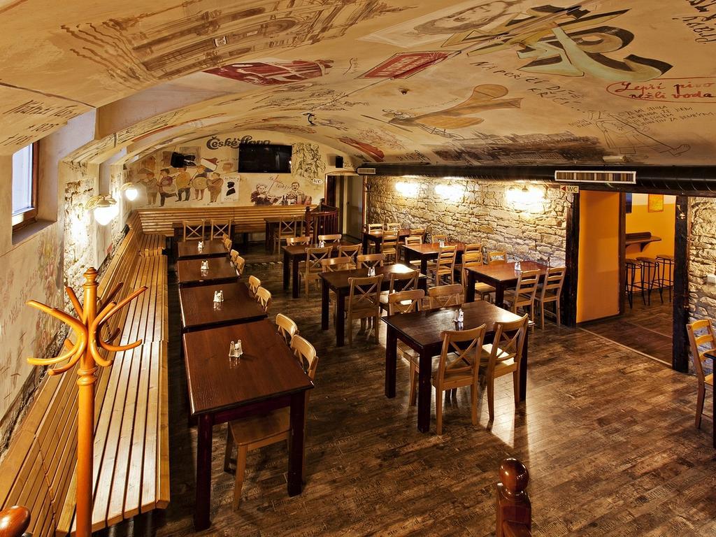 A Plus Hotel & Hostel Prague Ngoại thất bức ảnh