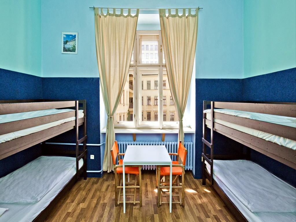 A Plus Hotel & Hostel Prague Ngoại thất bức ảnh