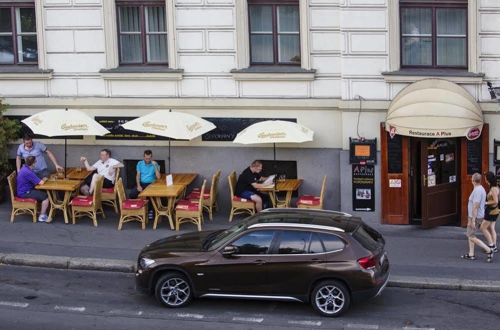 A Plus Hotel & Hostel Prague Ngoại thất bức ảnh